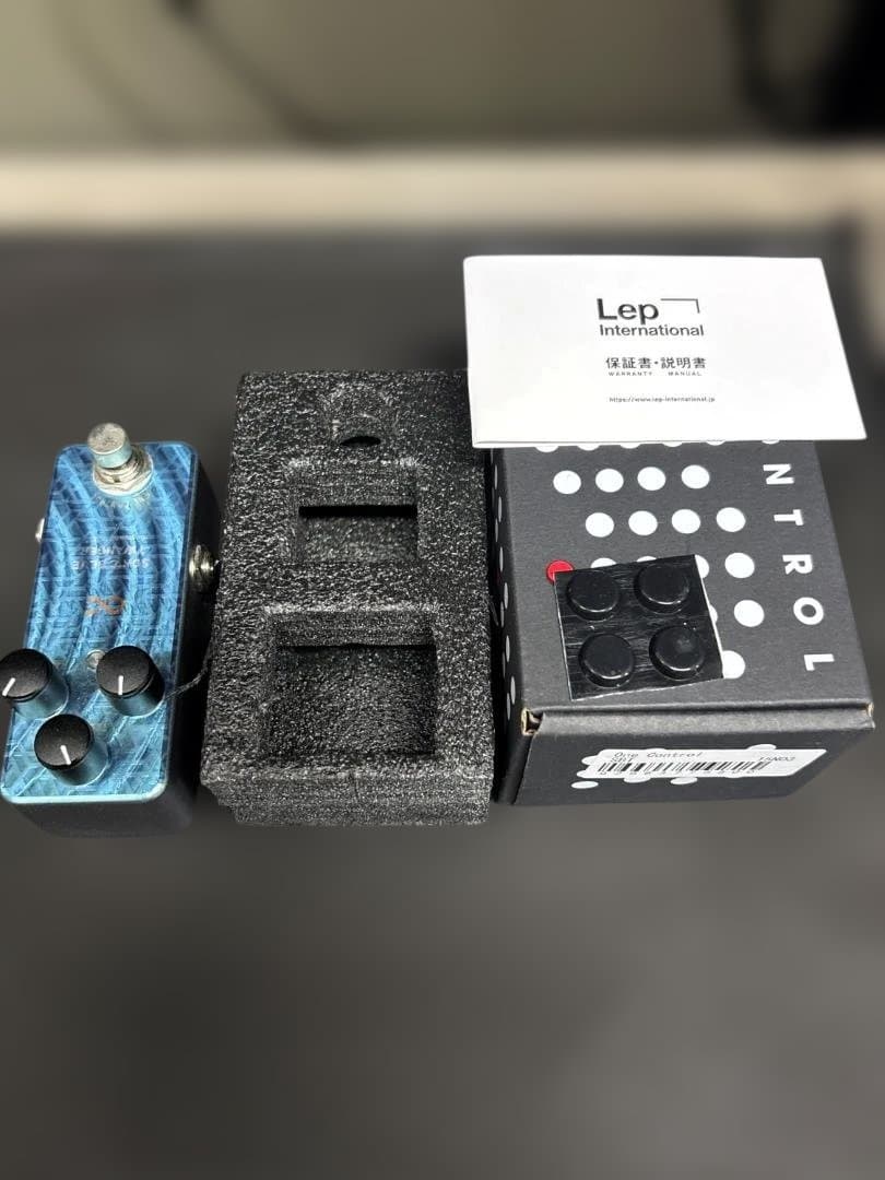 One Control SONIC BLUE TWANGER　美品