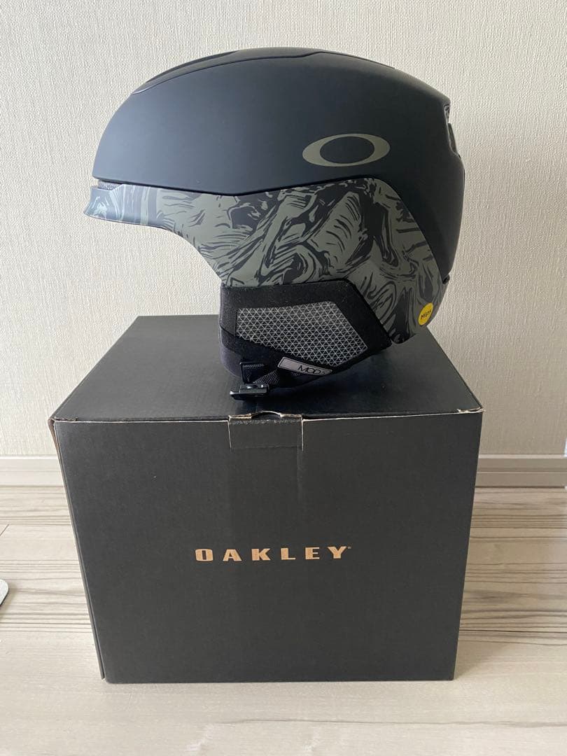 未使用　OAKLEY MOD5 LサイズMips搭載　スキー/スノボヘルメット