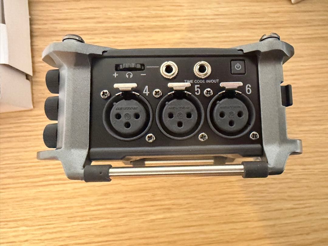 ZOOM F6 + PCF-6 （フィールドレコーダー＆ポーチ）