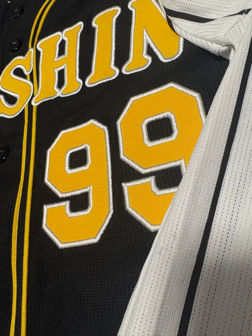 ナバーロ　ロジャース　ユニフォーム　阪神タイガース　黒色