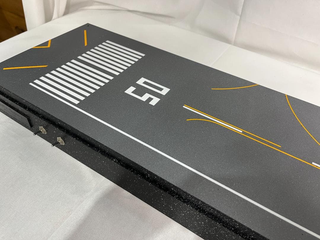 Delta Groove Roteiro1288　羽田空港滑走路再現　1/400