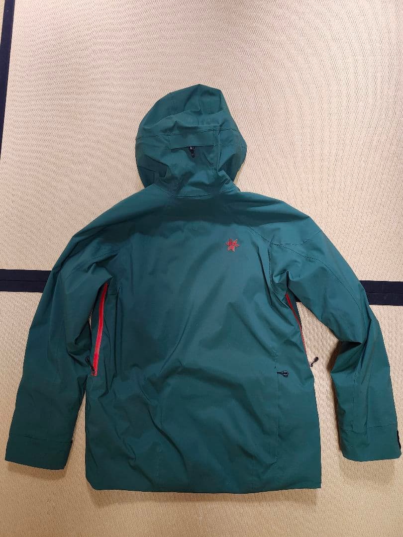 ゴールドウィン スキーウェア　上L　下L-S 　パンツの裾が長い方　必見！