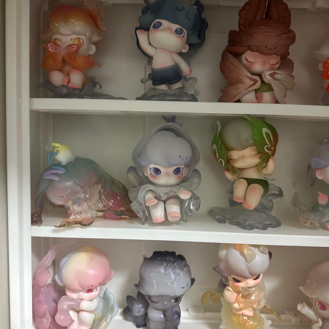 1月限定価格　ポップマートDIMOO フィギュアまとめ売り　カードあり