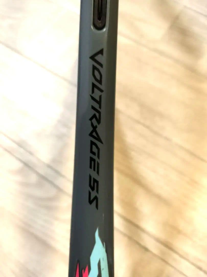 ヨネックス　VOLTRAGE 5S ボルトレイジ5S ソフトテニスラケット。