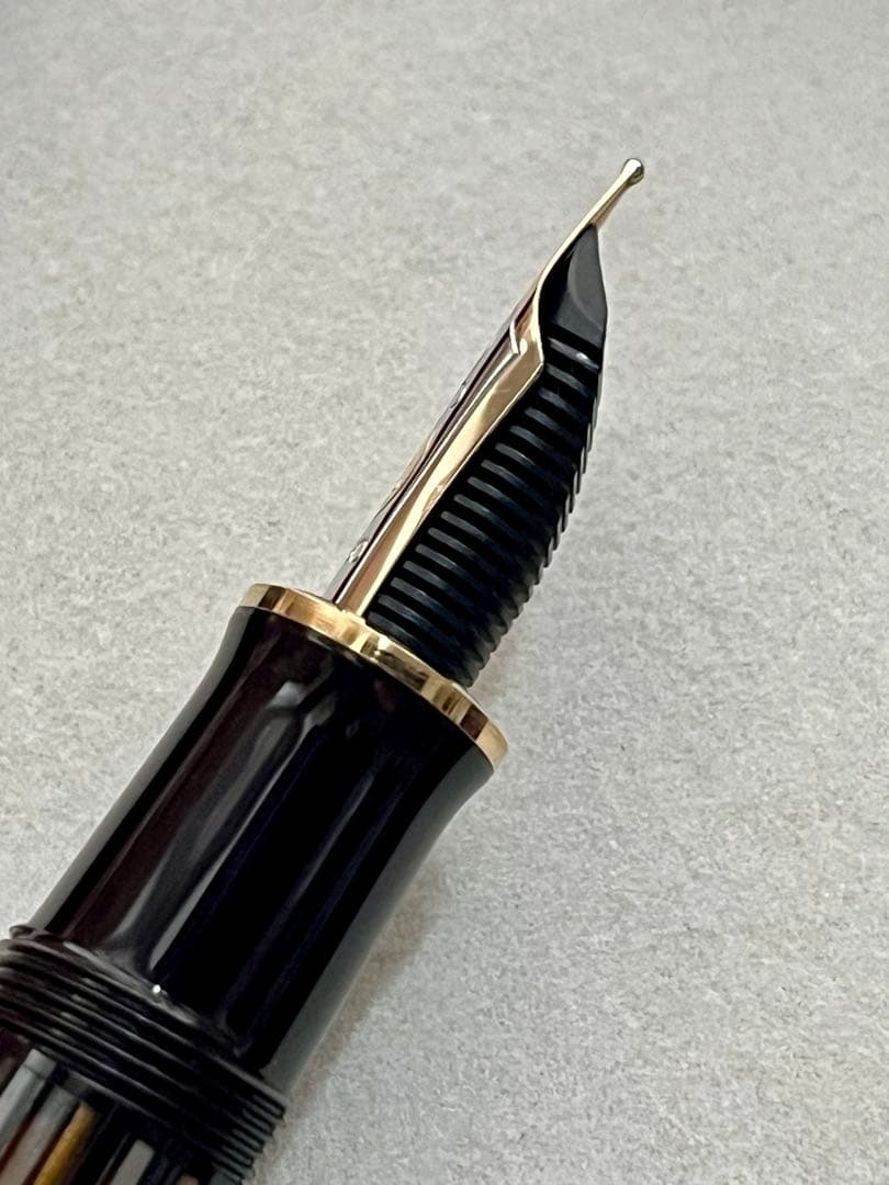 Pelikan ペリカン スーベレーン M800 茶縞　F 万年筆