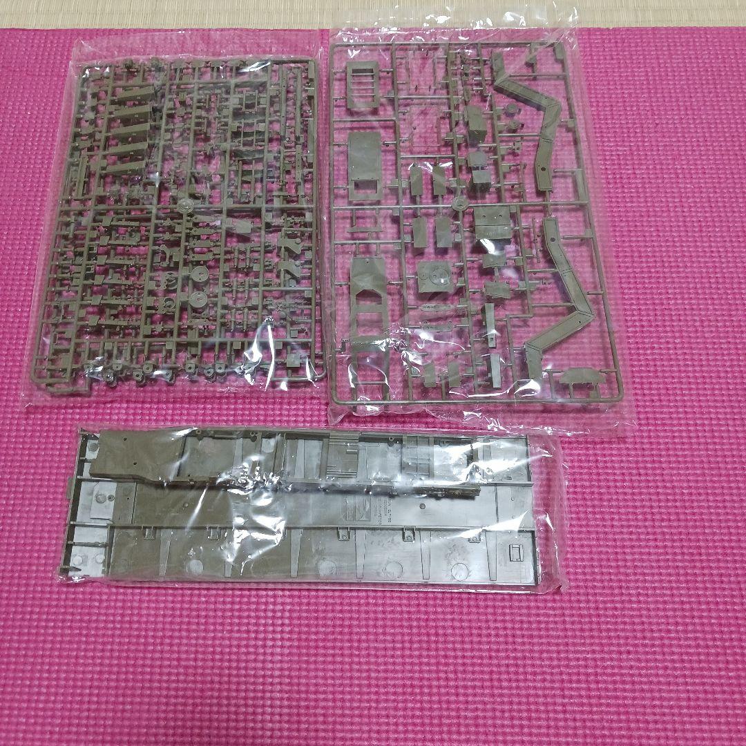 トランペッターFAUN SLT-56 戦車運搬車1:35