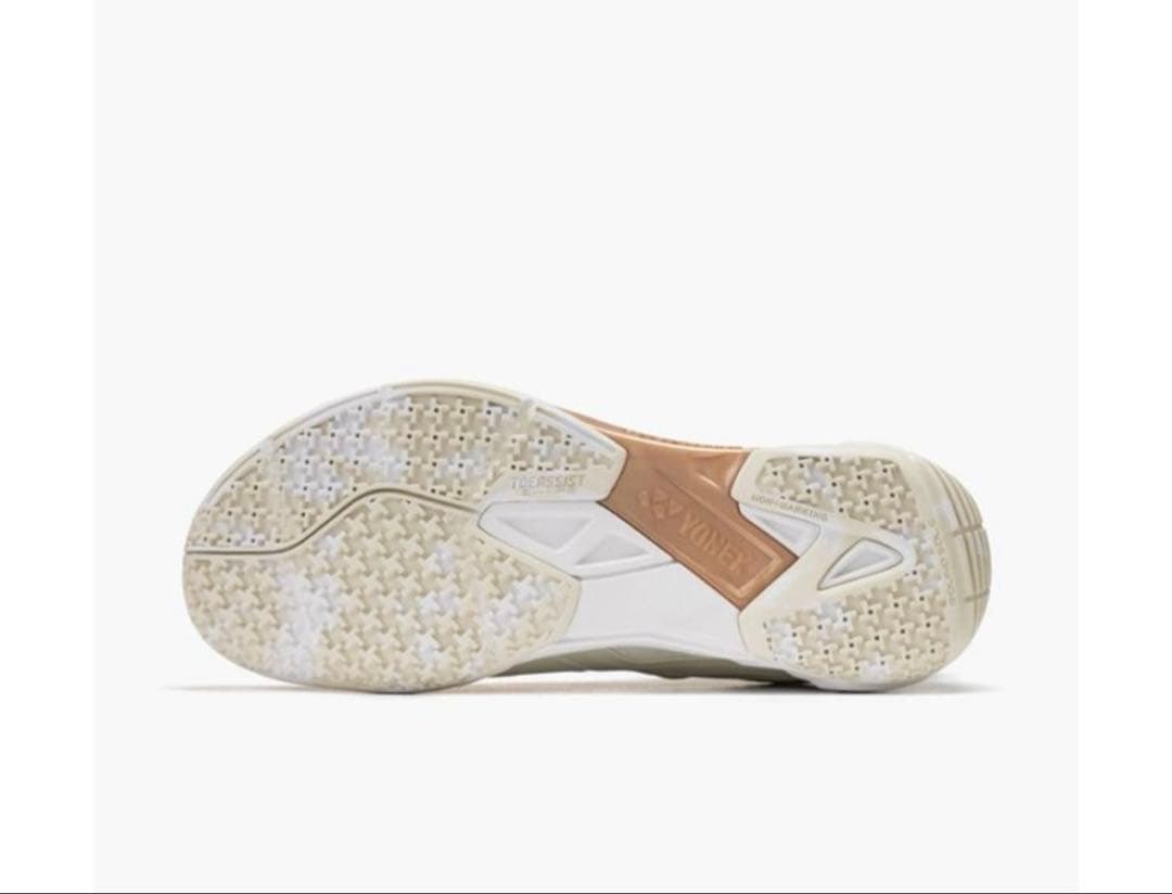 ヨネックス　カスケードドライブ　24センチ　新作