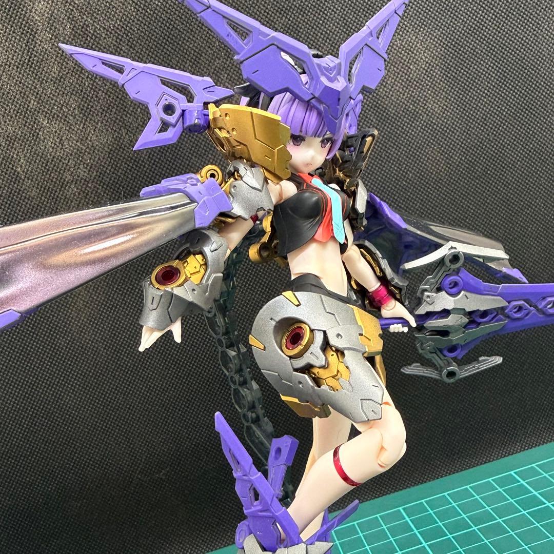 コトブキヤ　メガミデバイス　バスタードール　パラディン　塗装完成品