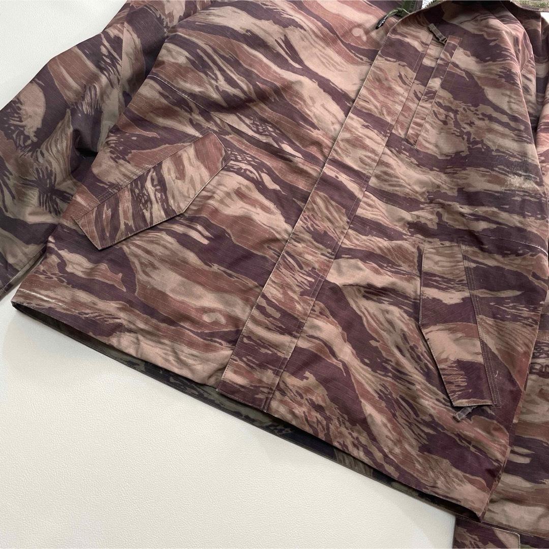 6651 バートン　ジャケット　ゴアテックス　迷彩柄　メンズ　スノボウェア