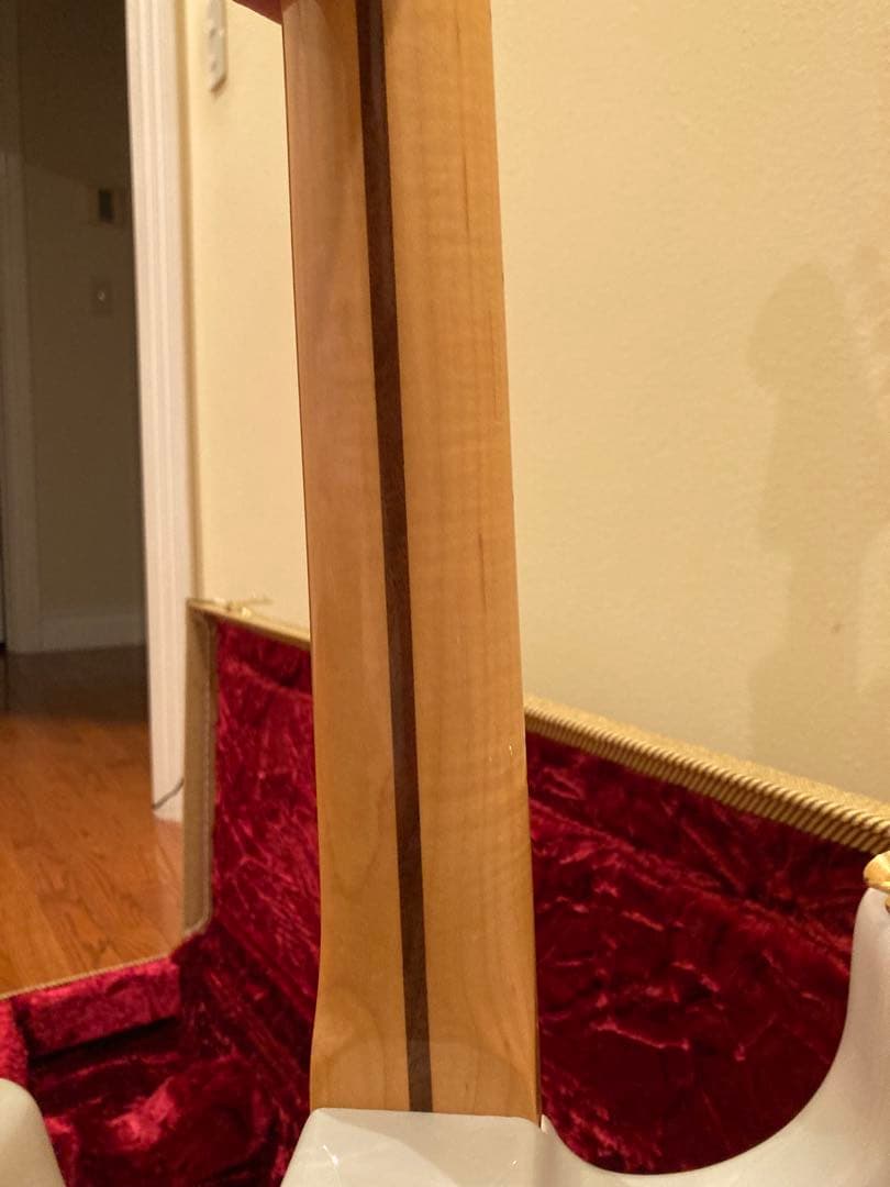 Fenderリミテッドエディションアメリカンオリジナル'50sストラトキャスター