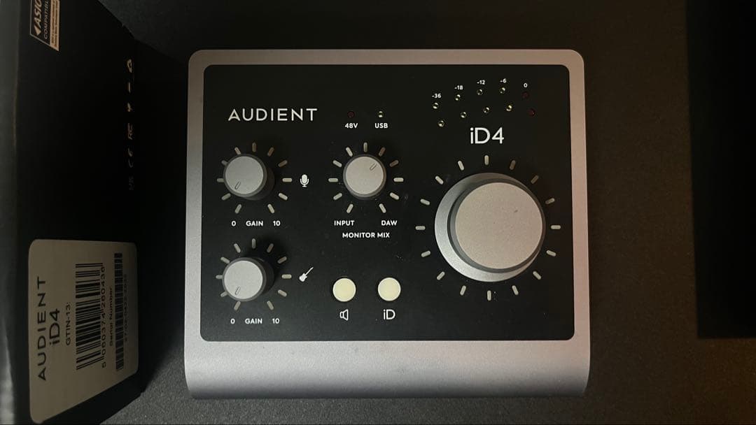 AUDIENT iD4 USB-C オーディオインターフェイス