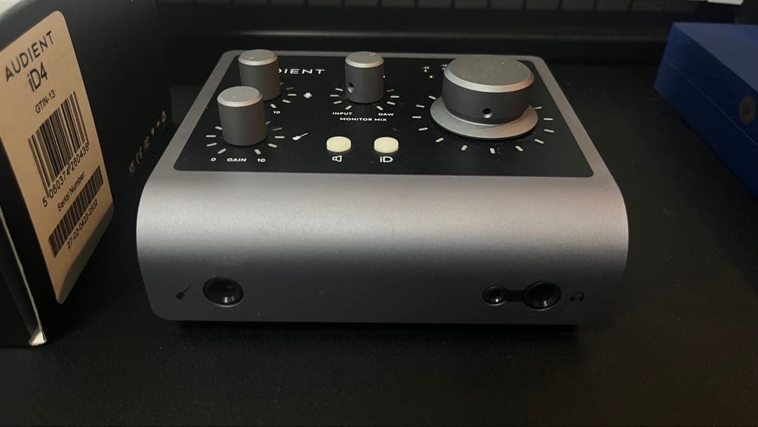 AUDIENT iD4 USB-C オーディオインターフェイス