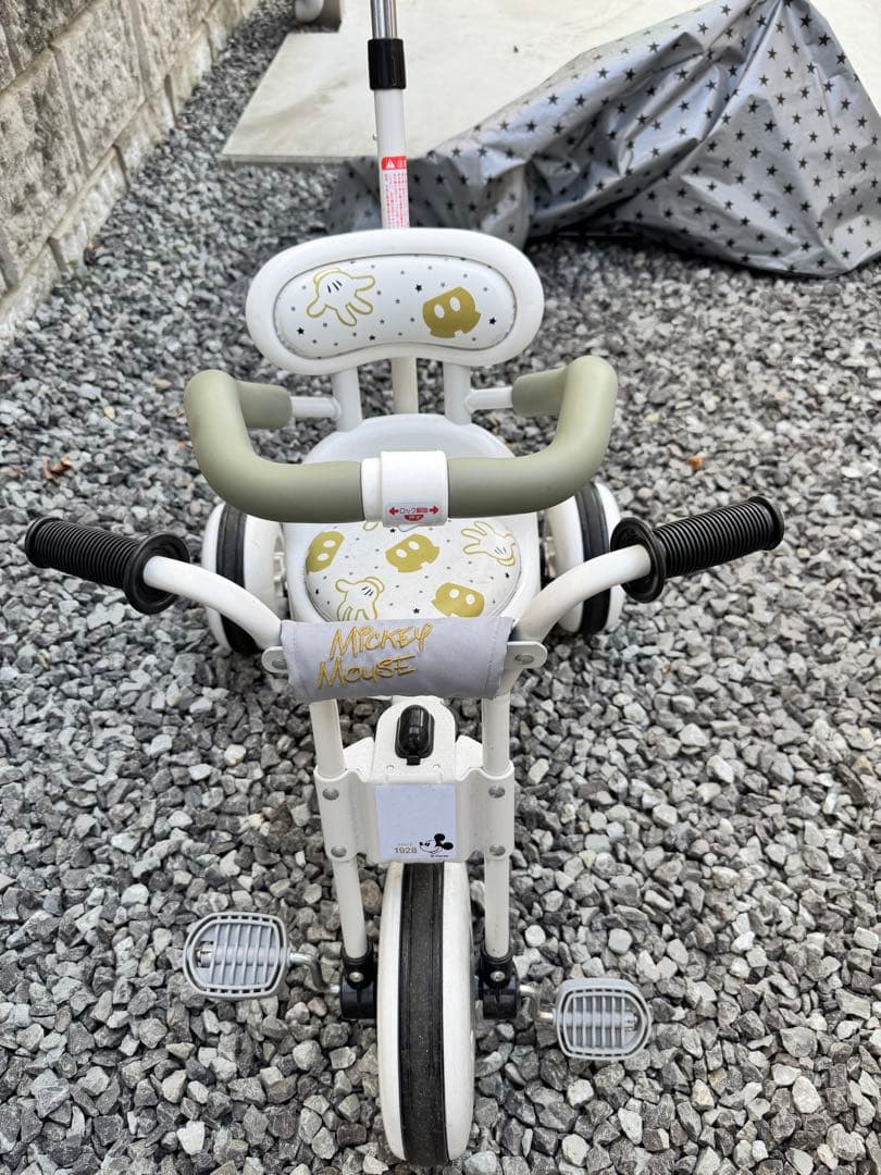ディズニー　トライクピュア　三輪車