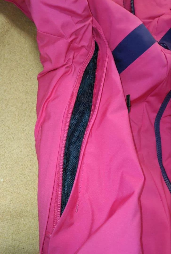 a 新品タグ付き DESCENT デサント ジャケット