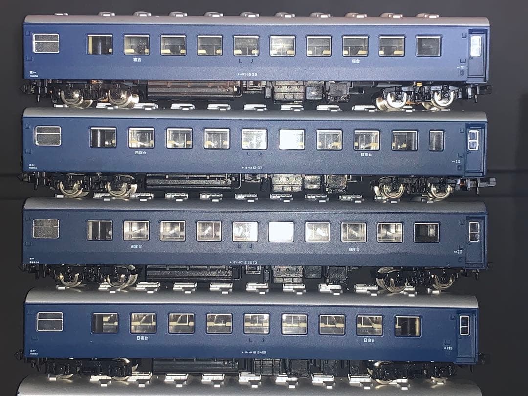 Nゲージ 10系客車とマニ50 9両セット