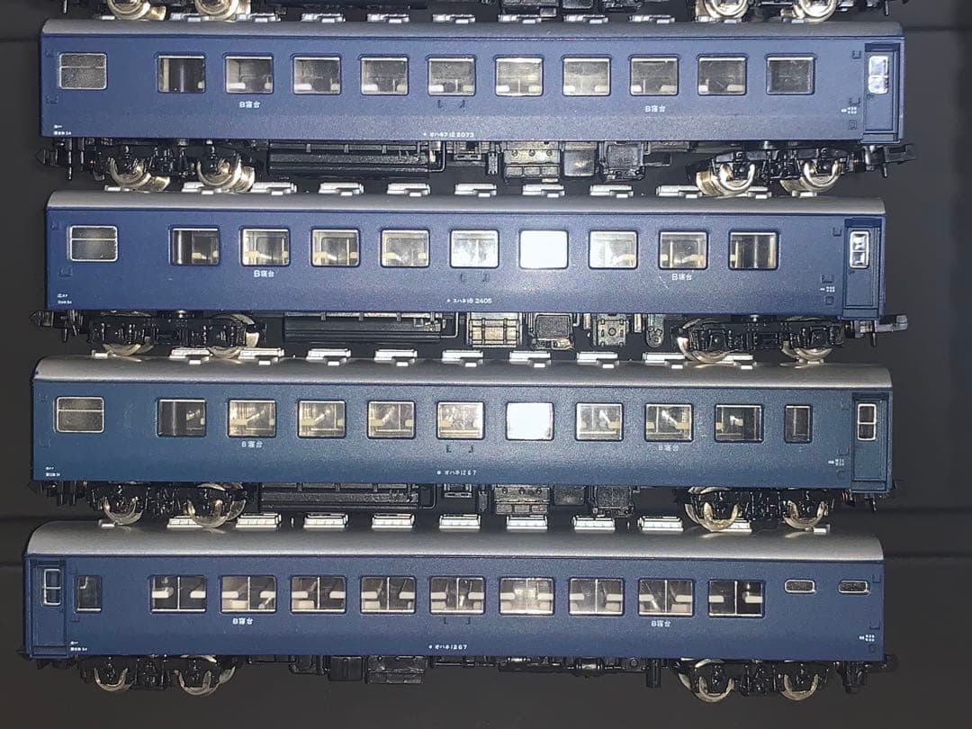 Nゲージ 10系客車とマニ50 9両セット