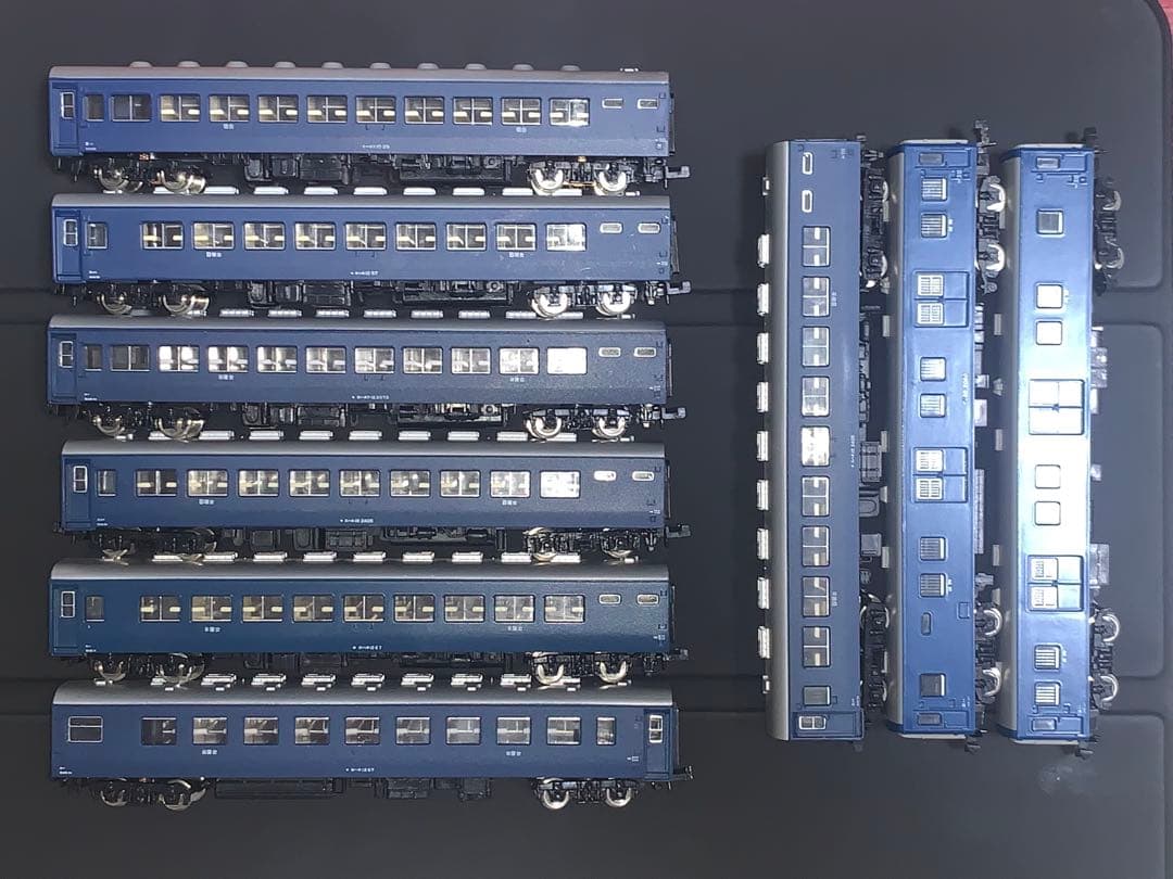 Nゲージ 10系客車とマニ50 9両セット