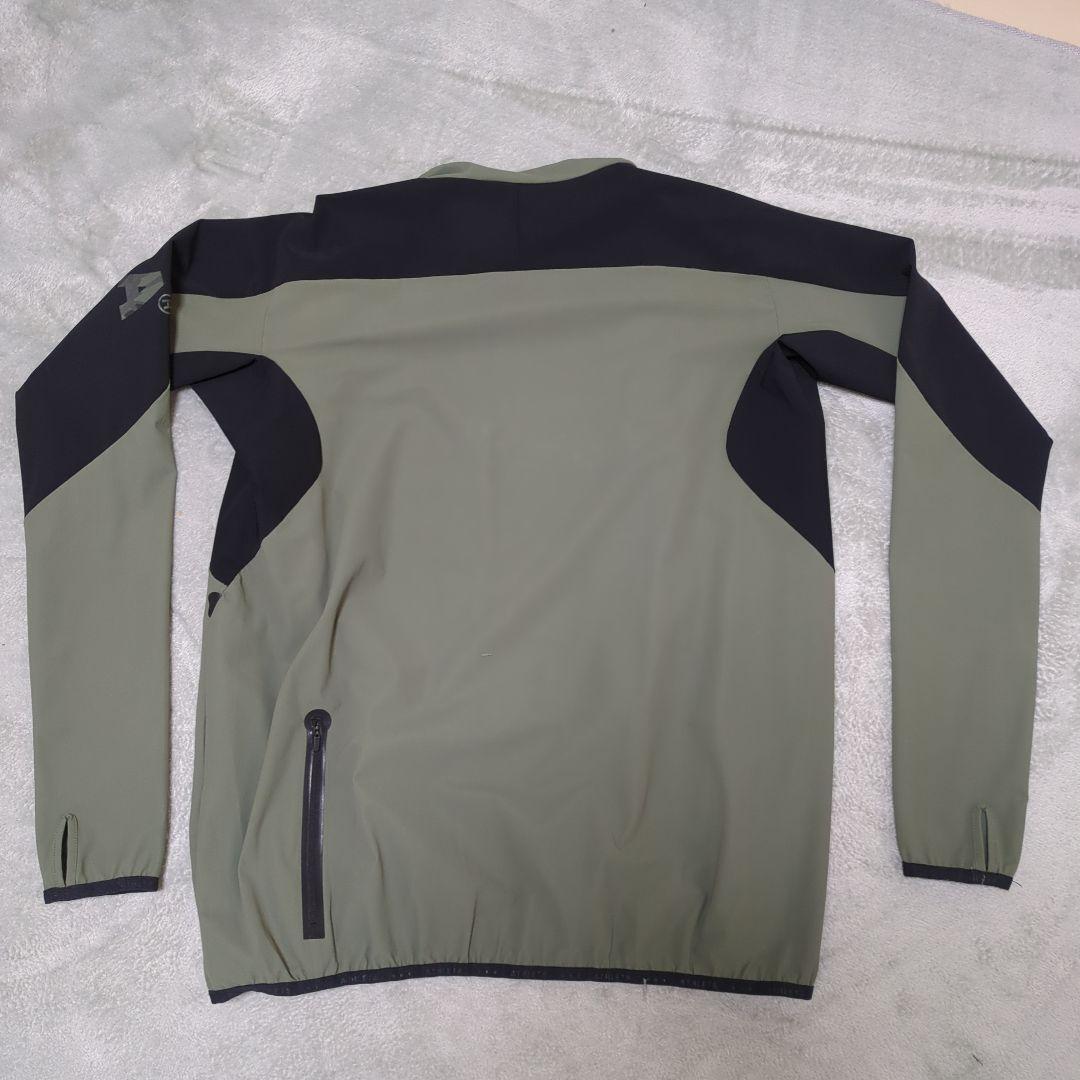 美品　ATHLETA ウィンドブレーカー オリーブグリーン/ブラック