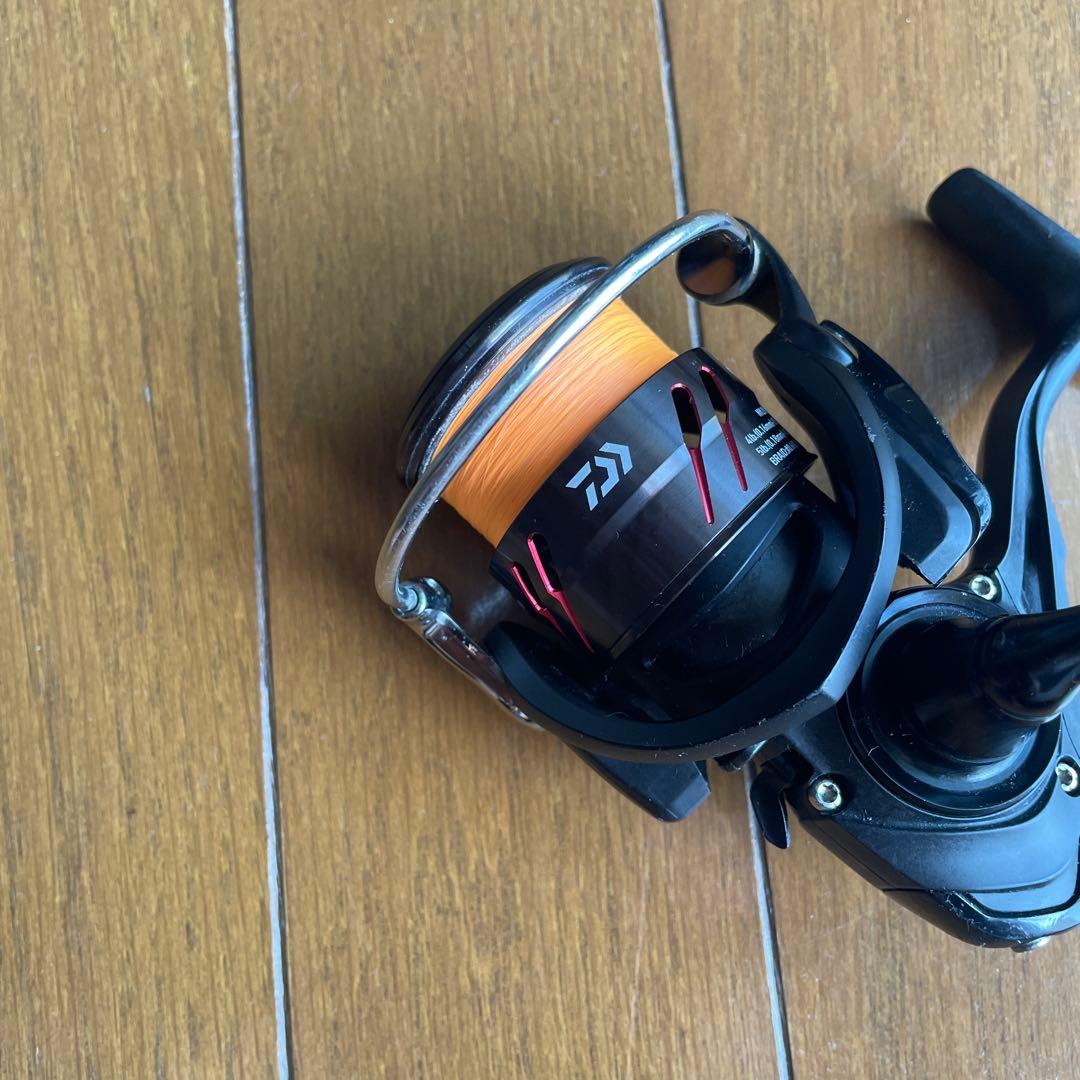 18 タトゥーラ LT2500S-XH ダイワタトゥーラスピニングリール