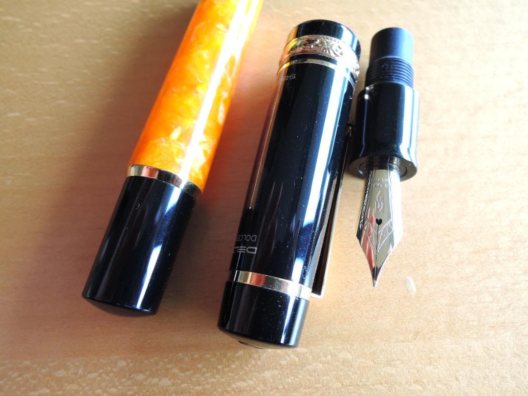 【バロン】デルタ ドルチェビータ ミディアム万年筆 バーメイル18K F