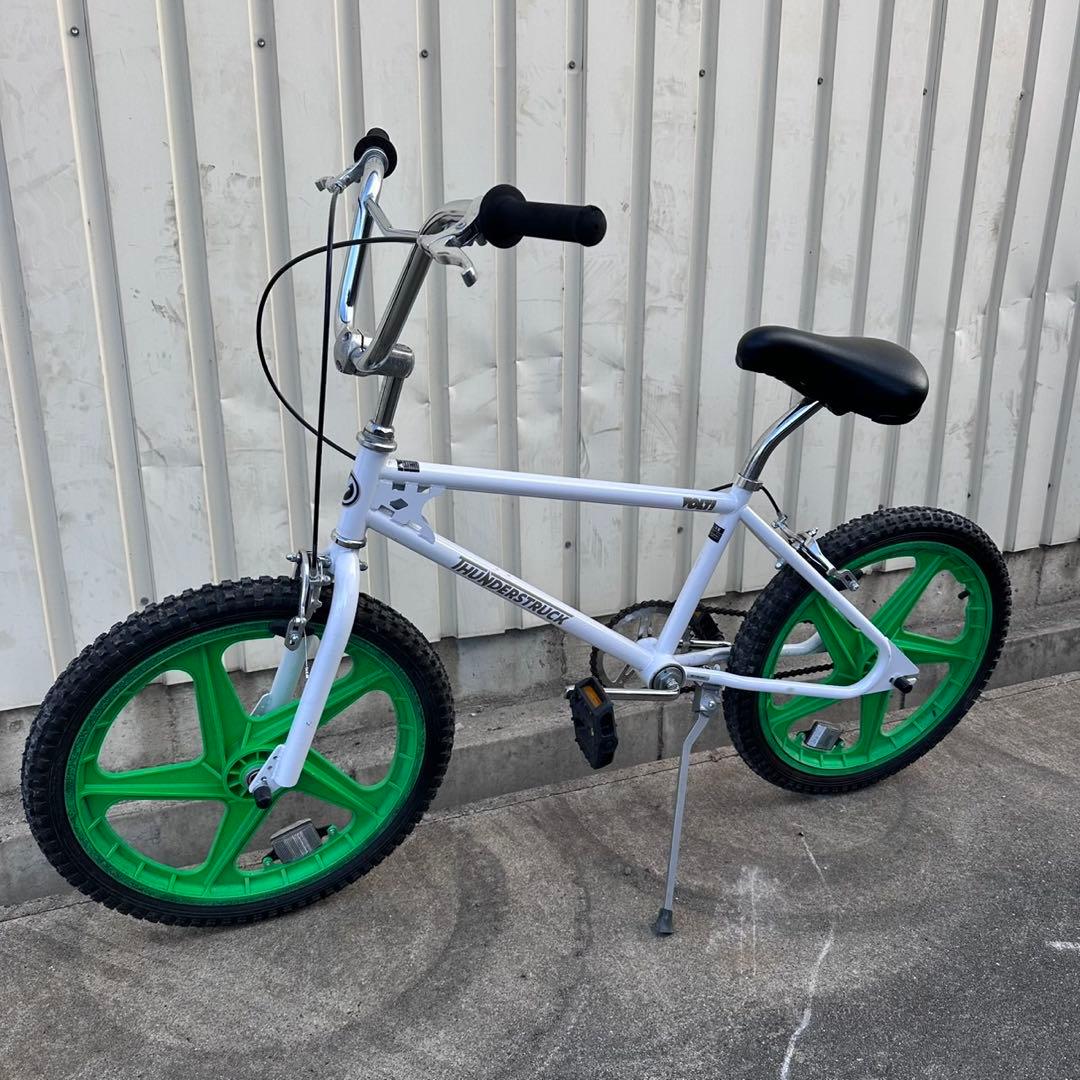 THUNDERSTRUCK VOLT! BMX風の自転車