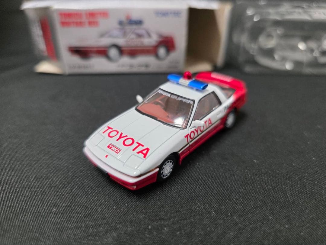 TLVN トヨタスープラ ペースカー(86年式)