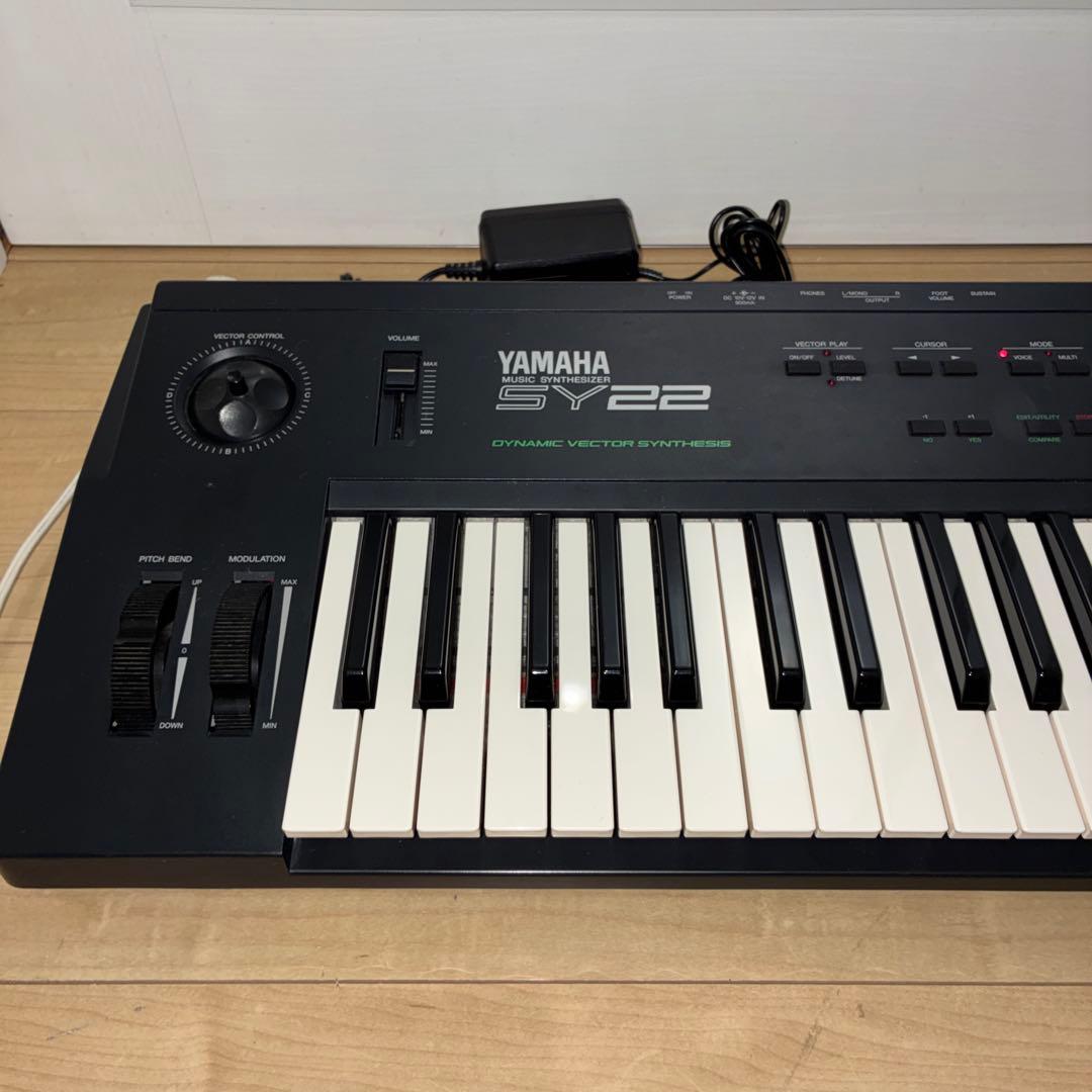 完動品　動作品　YAMAHA SY22 シンセサイザー　名機