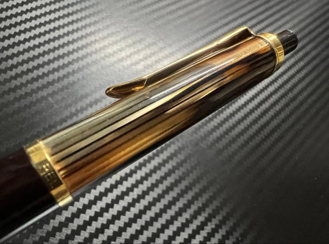 未使用に近い ペリカン K400 ボールペン トートイス 茶縞