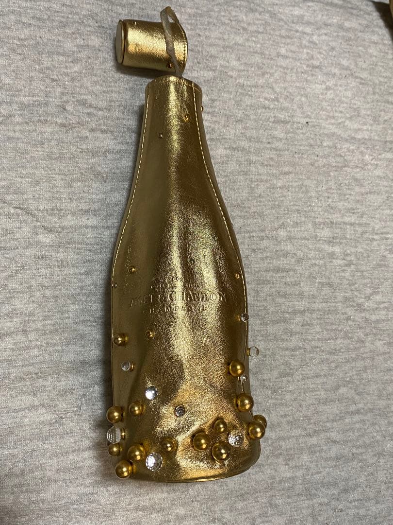 Moët & Chandon ゴールドボトルポーチ