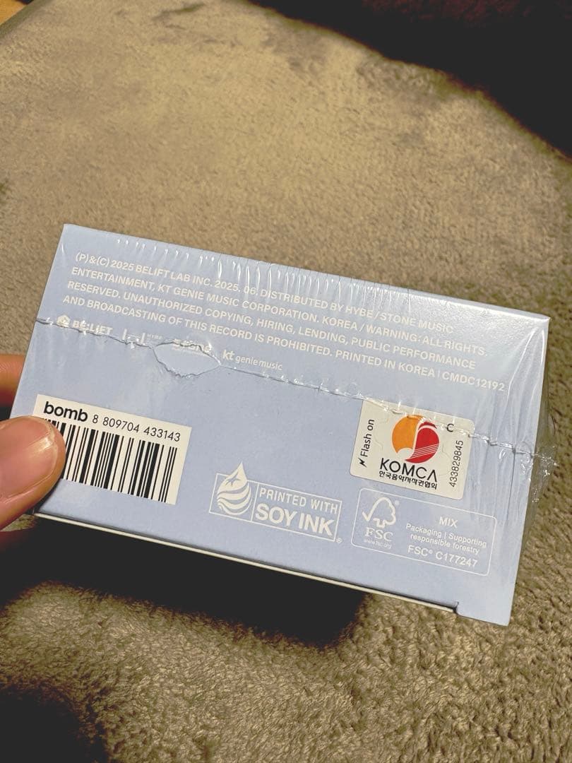 ILLIT イヤモニ風イヤホン クリアカード付き