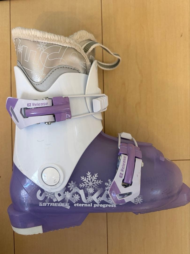 子ども用スキー板とブーツセット