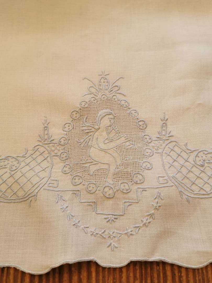 アンティーク アペンツェル刺繍レース 笛を吹く天使 ブルーニードルワーク クロス