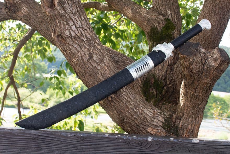 雪紋金単刀 武具　刀装具　日本刀　模造刀