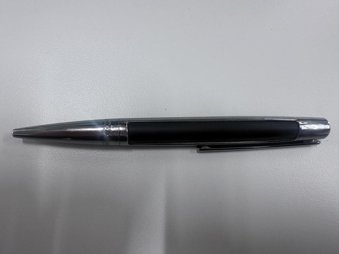 ✨【S.T. DUPONT デフィ ボールペン ブラック×シルバー】✨