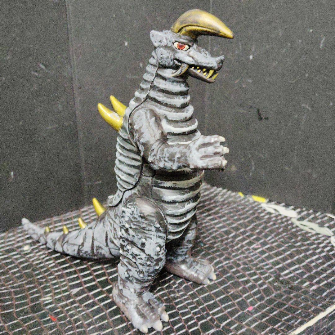 ウルトラ怪獣旧型絶版ソフビレッドキングVSブラックキング（2786tw2826）