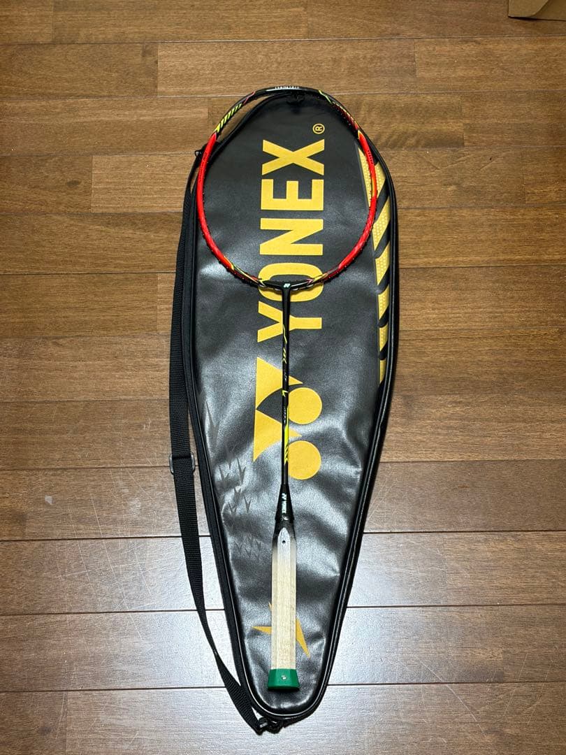 A*i様 Yonex Voltric LD Force 4UG5 （リンダン限定