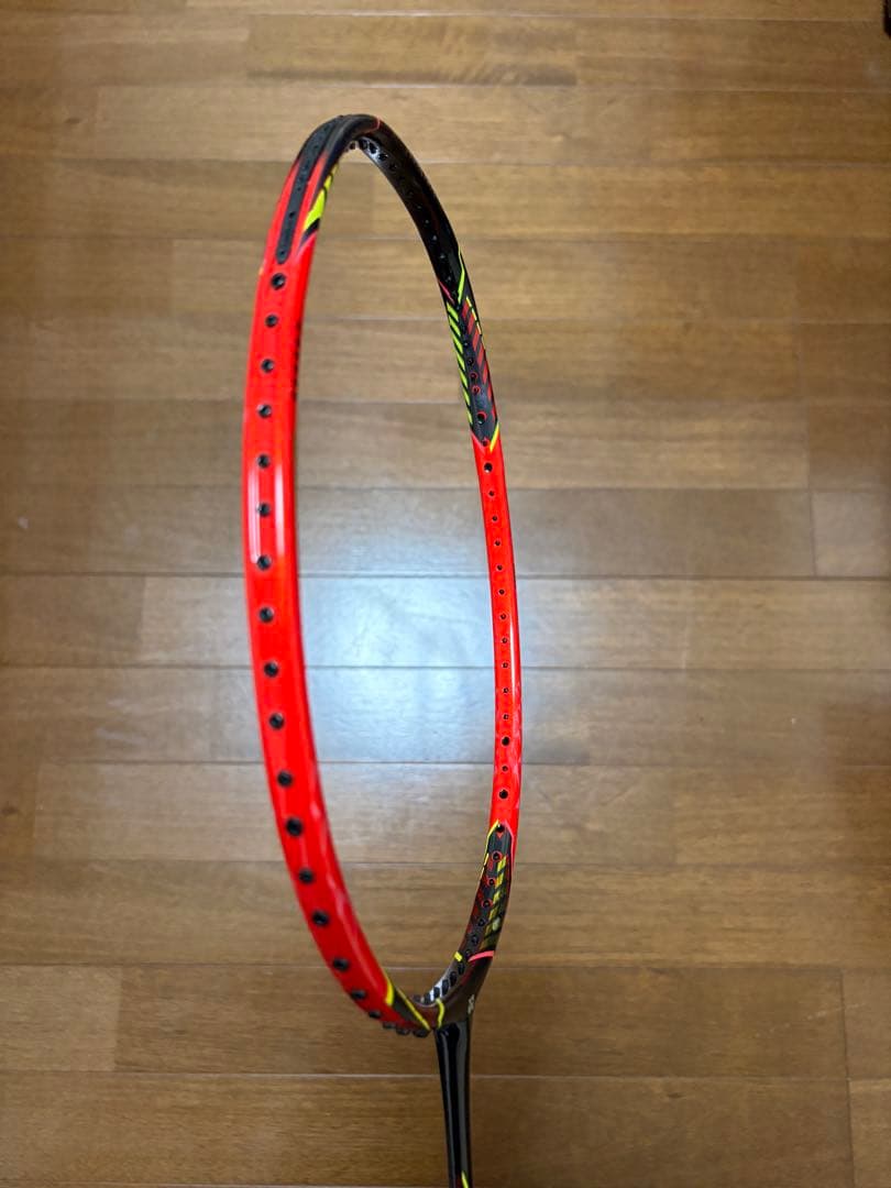 A*i様 Yonex Voltric LD Force 4UG5 （リンダン限定