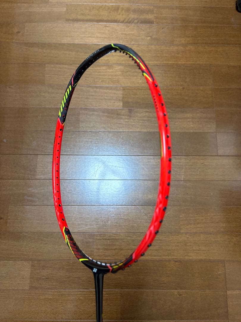 A*i様 Yonex Voltric LD Force 4UG5 （リンダン限定