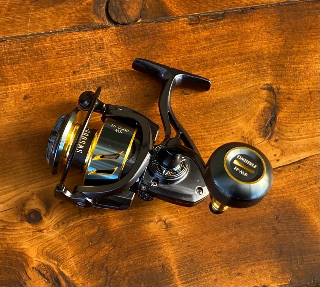 新品未使用　スピニングリール　5000番　ショアジギング　サーフ　ジギング