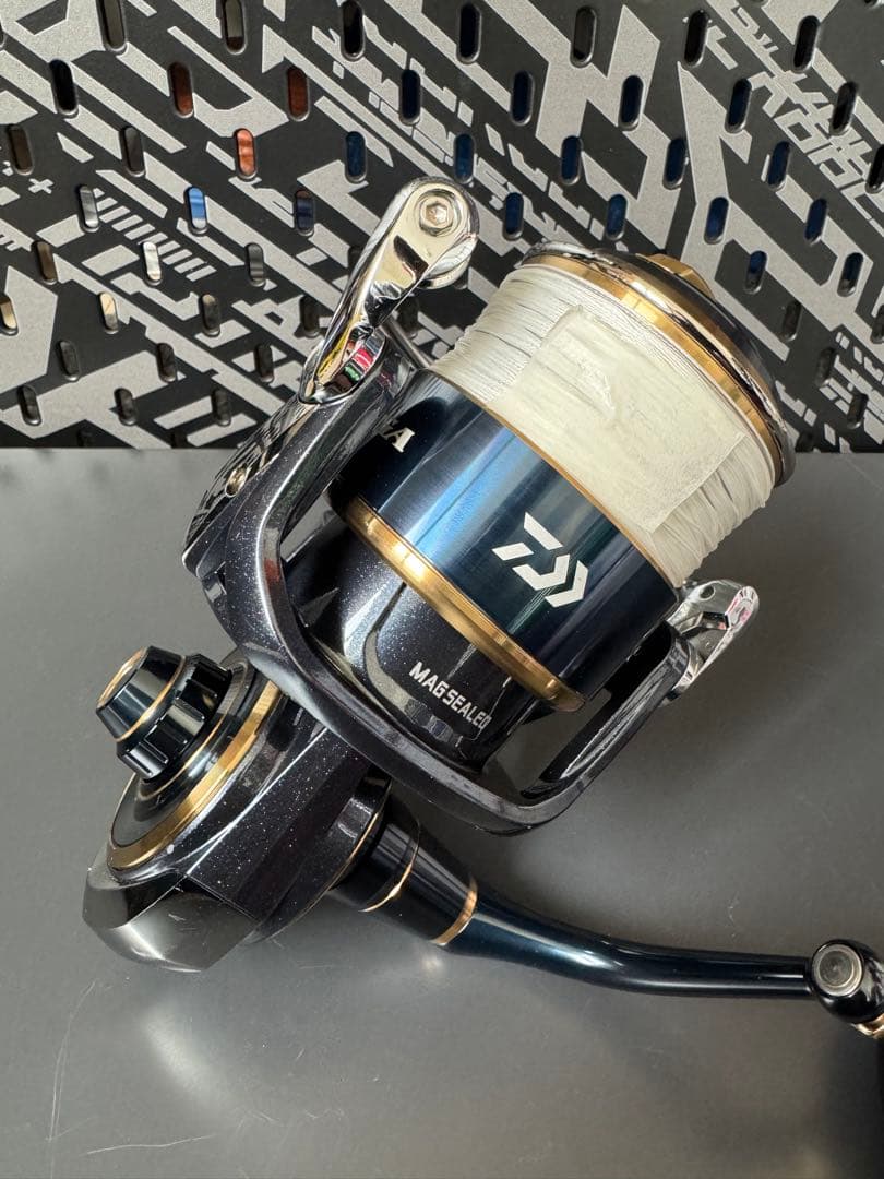 ダイワ　ソルティガ18000H　20000スプール　ライン付