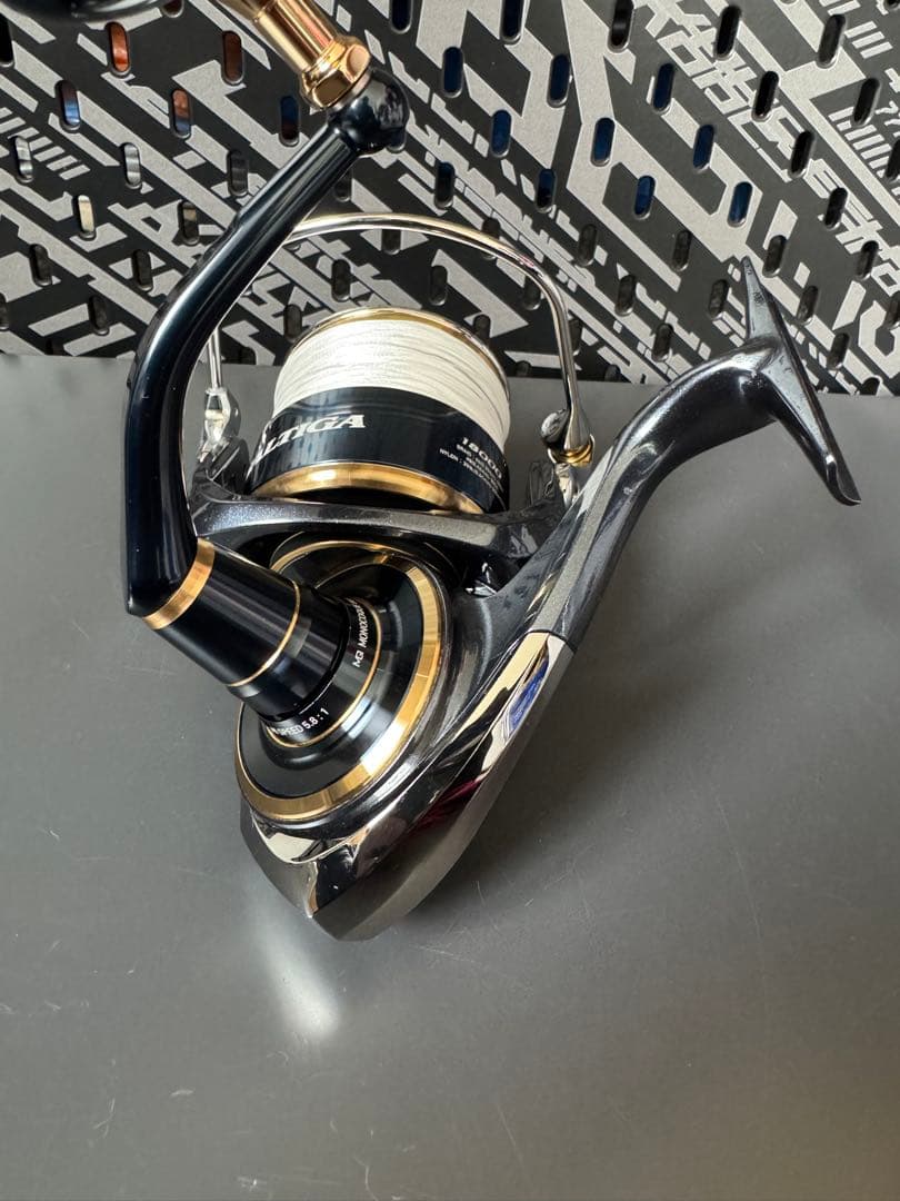 ダイワ　ソルティガ18000H　20000スプール　ライン付