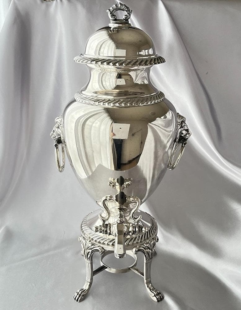 【International Silver 】ライオンのサモワール サーバー