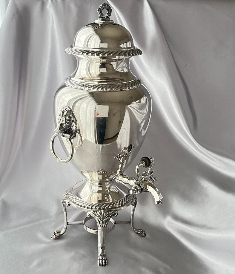 【International Silver 】ライオンのサモワール サーバー