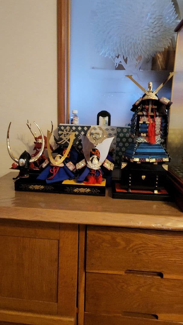 鎧兜飾り のアレンジした鎧1体と兜6体のプラモデルです！特別値引き！