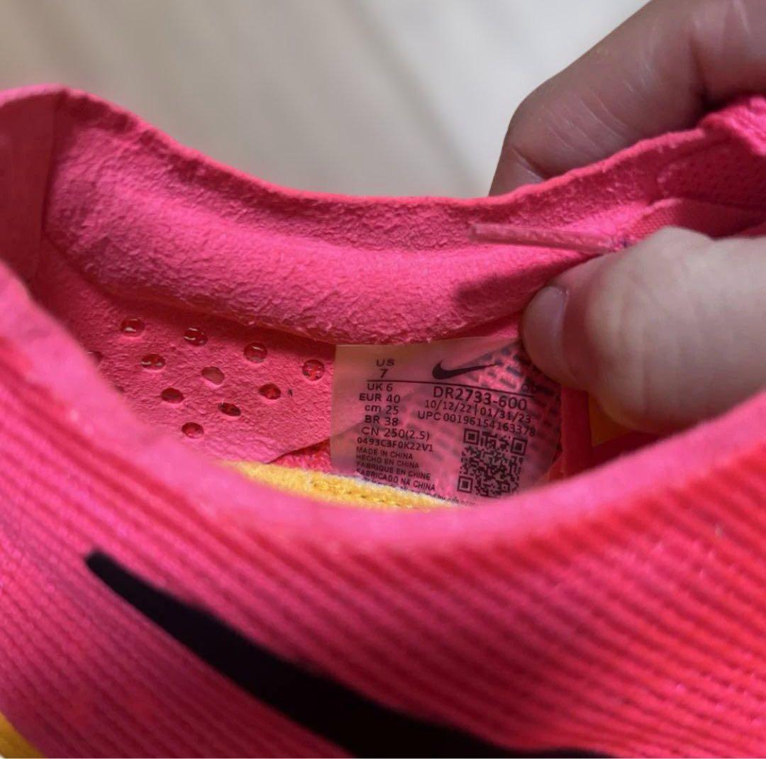 スパイク・シューズ NIKE ZOOM MAMBA 6 \"Hyper Pink\"