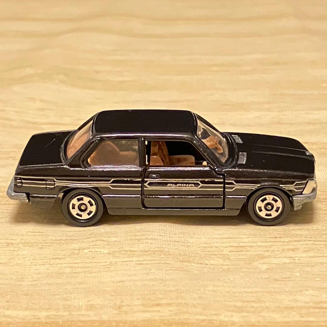 トミカ  320i No.F45 1/62