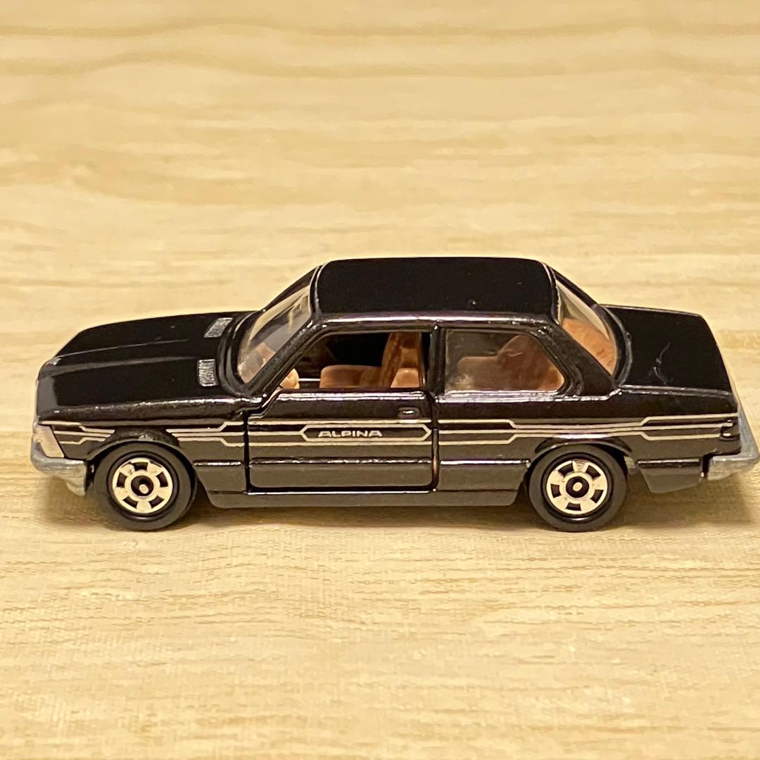 トミカ  320i No.F45 1/62