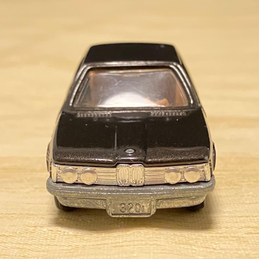 トミカ  320i No.F45 1/62