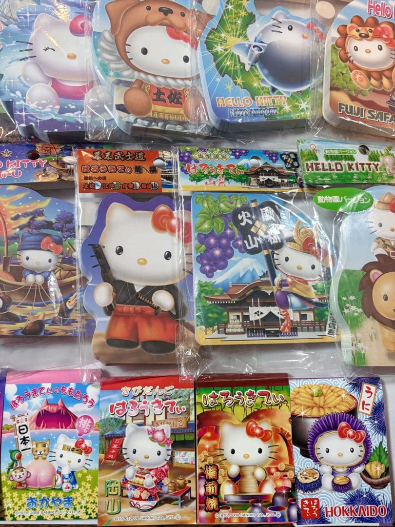 d*2様 ハローキティ ご当地メモ帳 18点