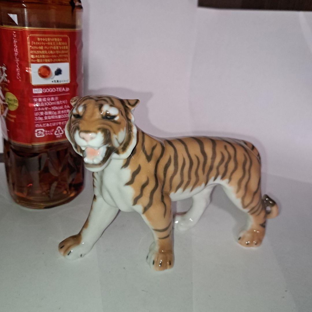 週末セール　ロイヤルコペンハーゲン　虎　タイガー